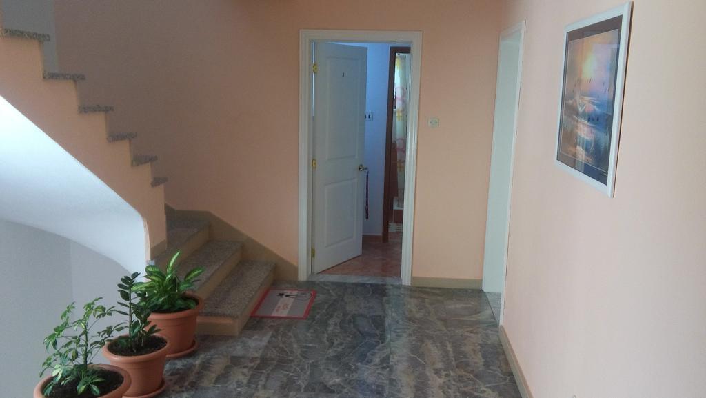 Apartments Erceg Omis Ngoại thất bức ảnh