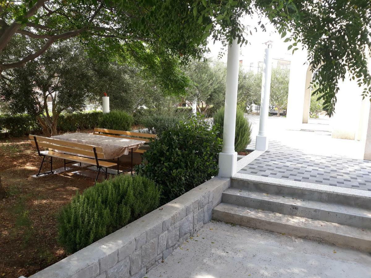 Apartments Erceg Omis Ngoại thất bức ảnh