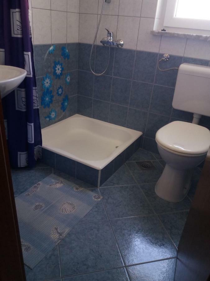 Apartments Erceg Omis Ngoại thất bức ảnh