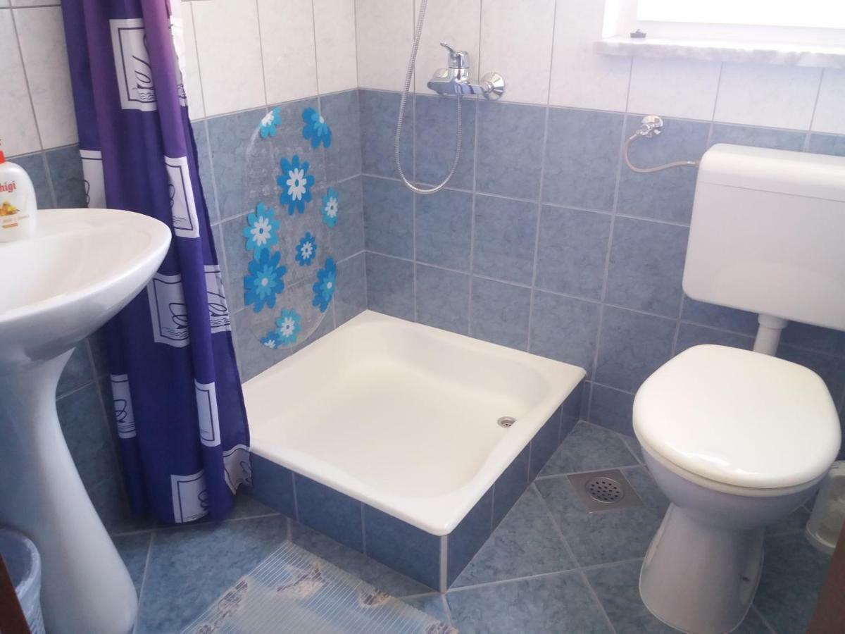 Apartments Erceg Omis Ngoại thất bức ảnh